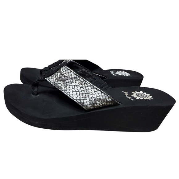 Yellowbox Women's Nataly Gray and Black Snakeprint  Wedges Size 7 - Picture 1 of 7